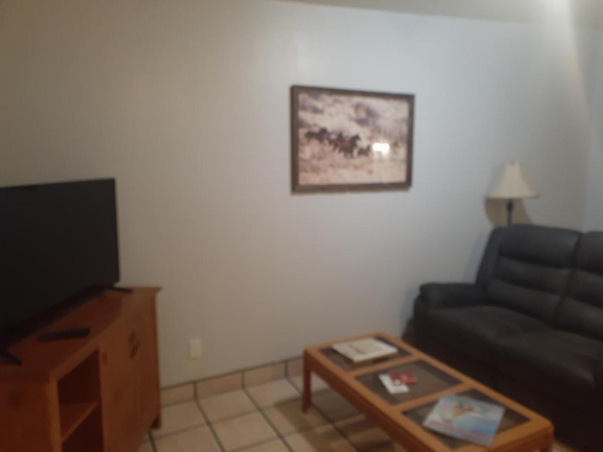Stagecoach Suites Wickenburg Exterior photo