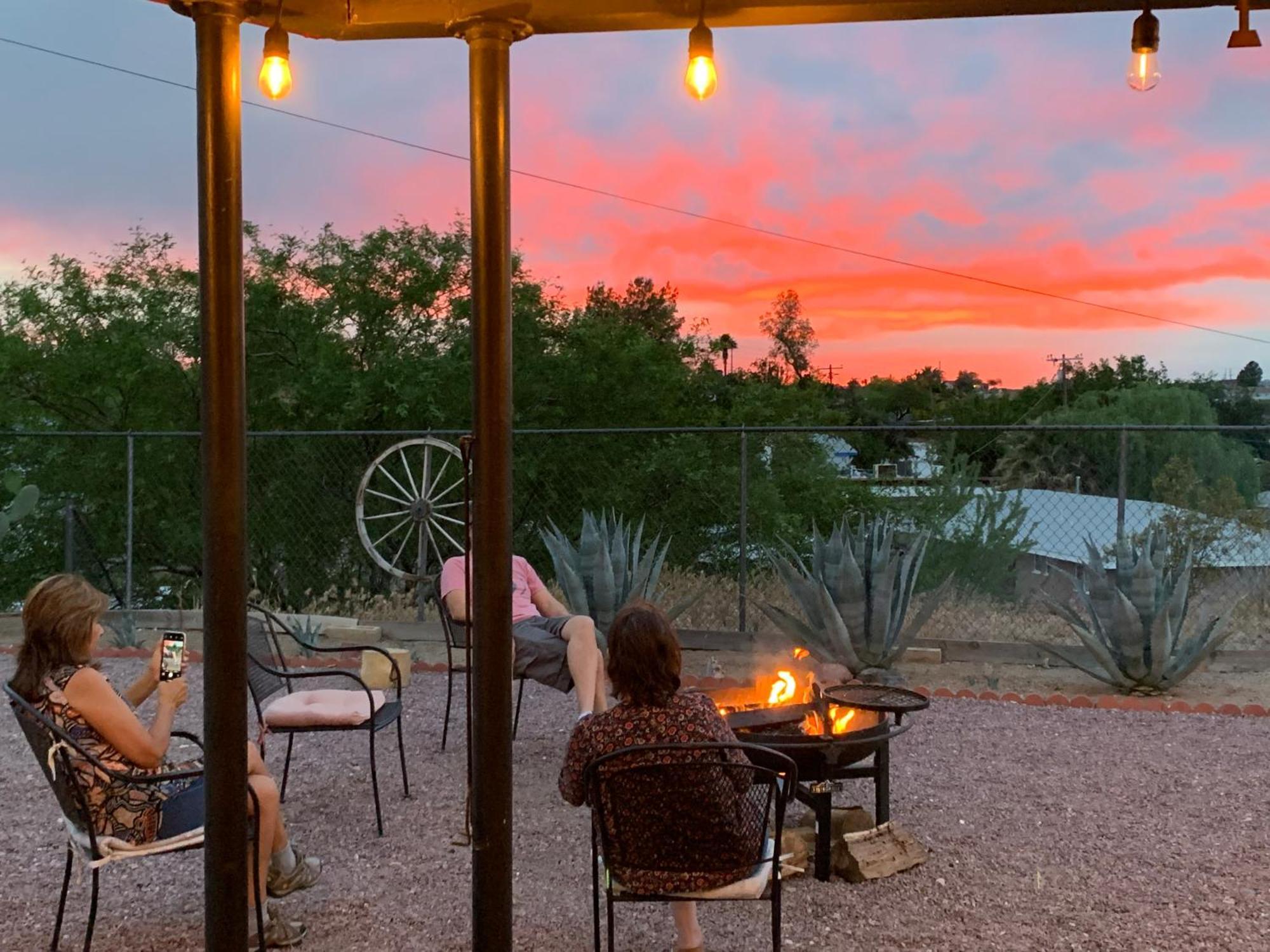 Stagecoach Suites Wickenburg Exterior photo
