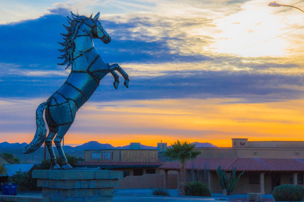 Stagecoach Suites Wickenburg Exterior photo