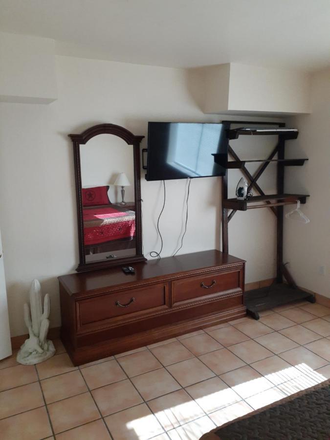 Stagecoach Suites Wickenburg Exterior photo